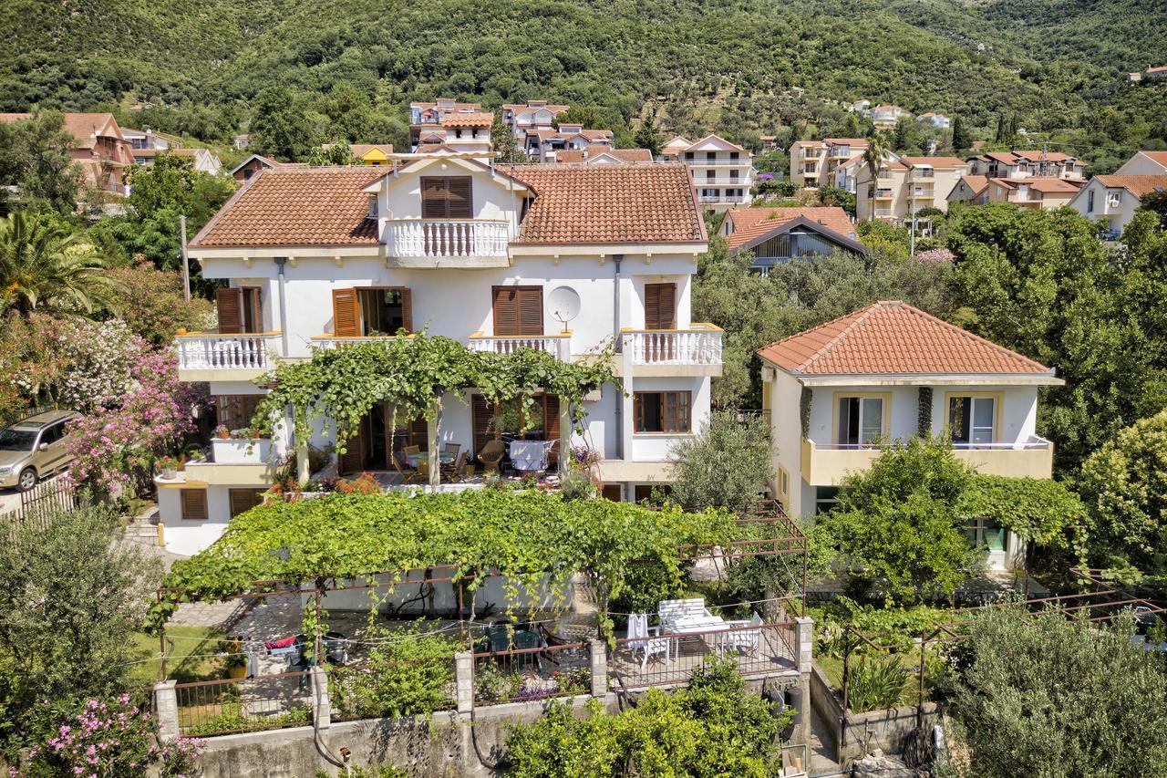 Apartments Sijerkovic Херцег-Нови Экстерьер фото